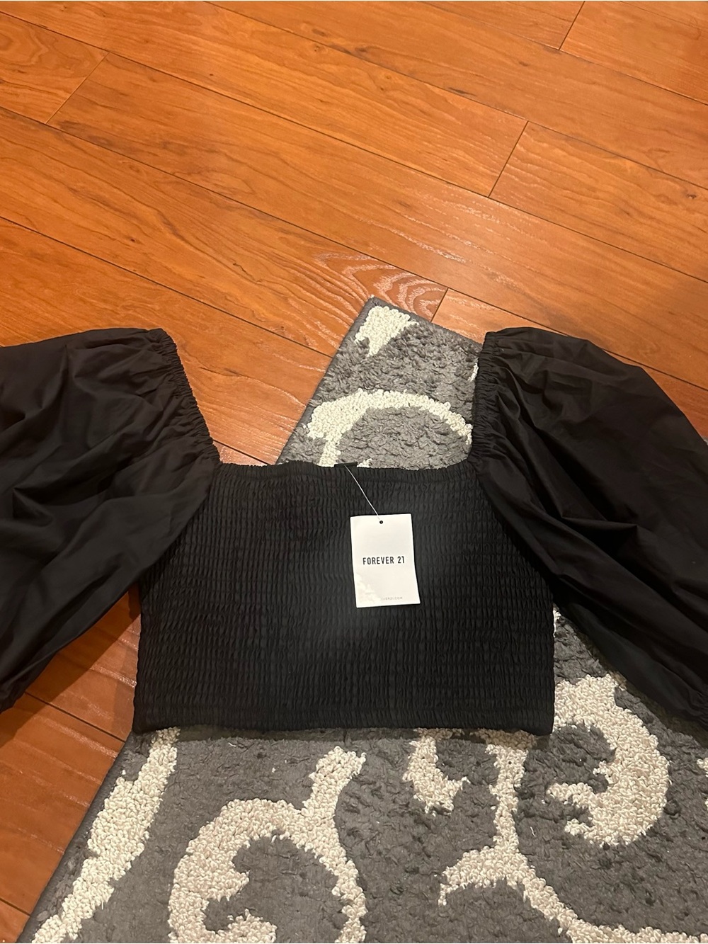NWT Forever 21 Black Smocked Puff Sleeve Black Crop Top Size M